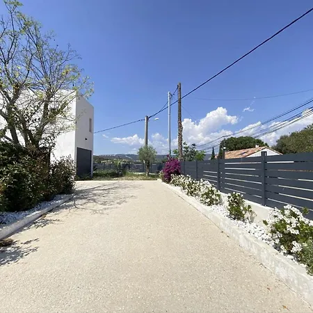 Neuve Piscine Privee La Ciotat