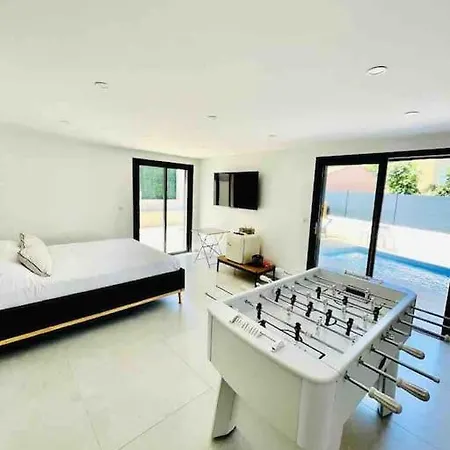 Neuve Piscine Privee Villa